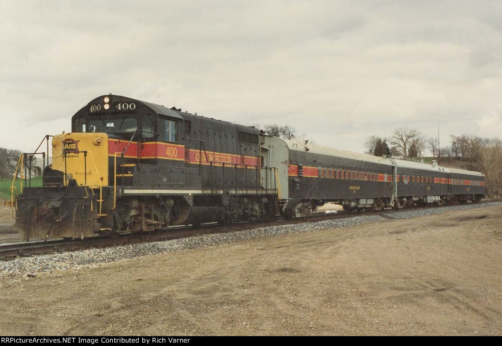 Iowa Interstate RR (IAIS) #400